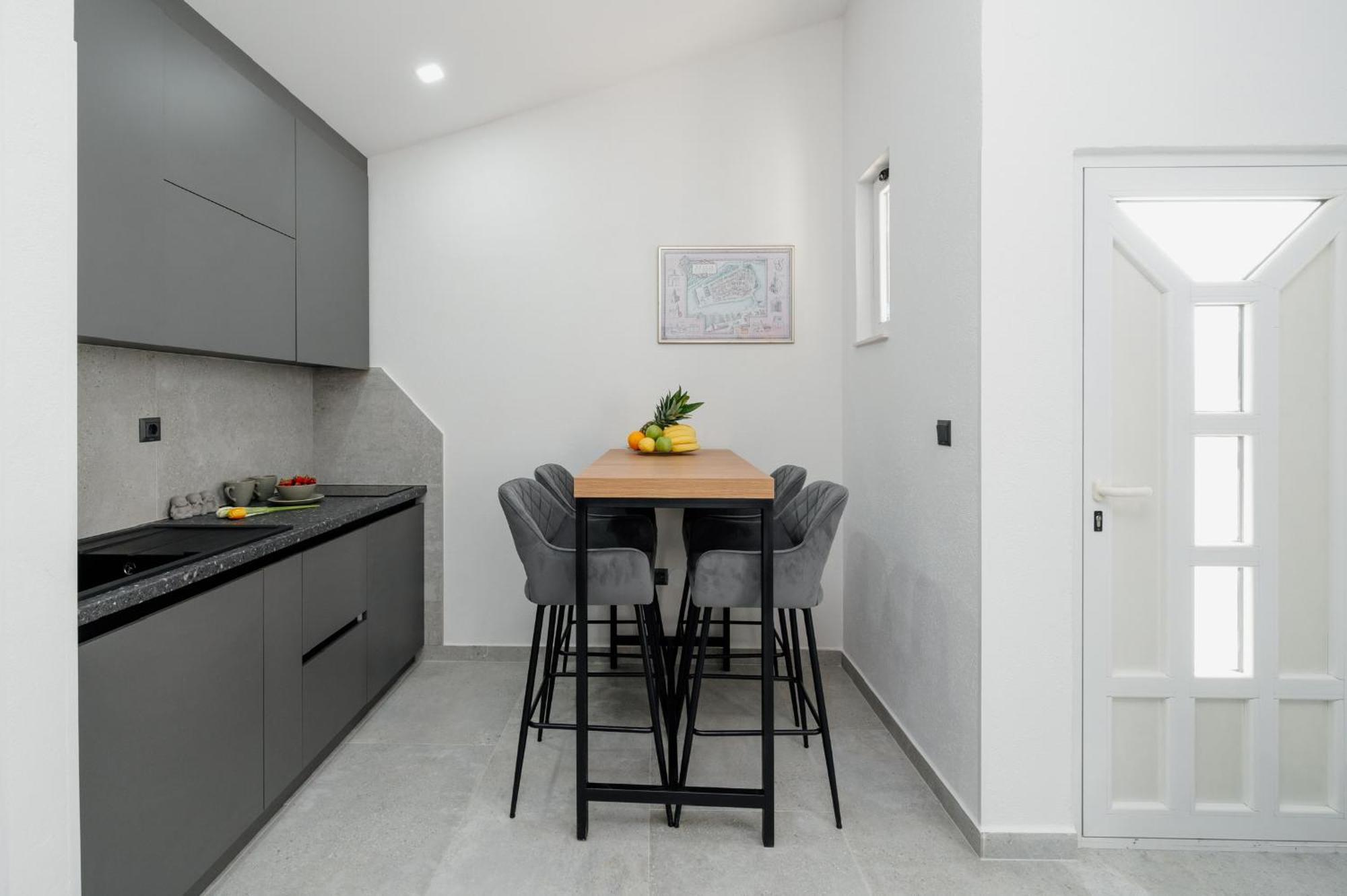 טרוגיר Apartments Kudelik מראה חיצוני תמונה